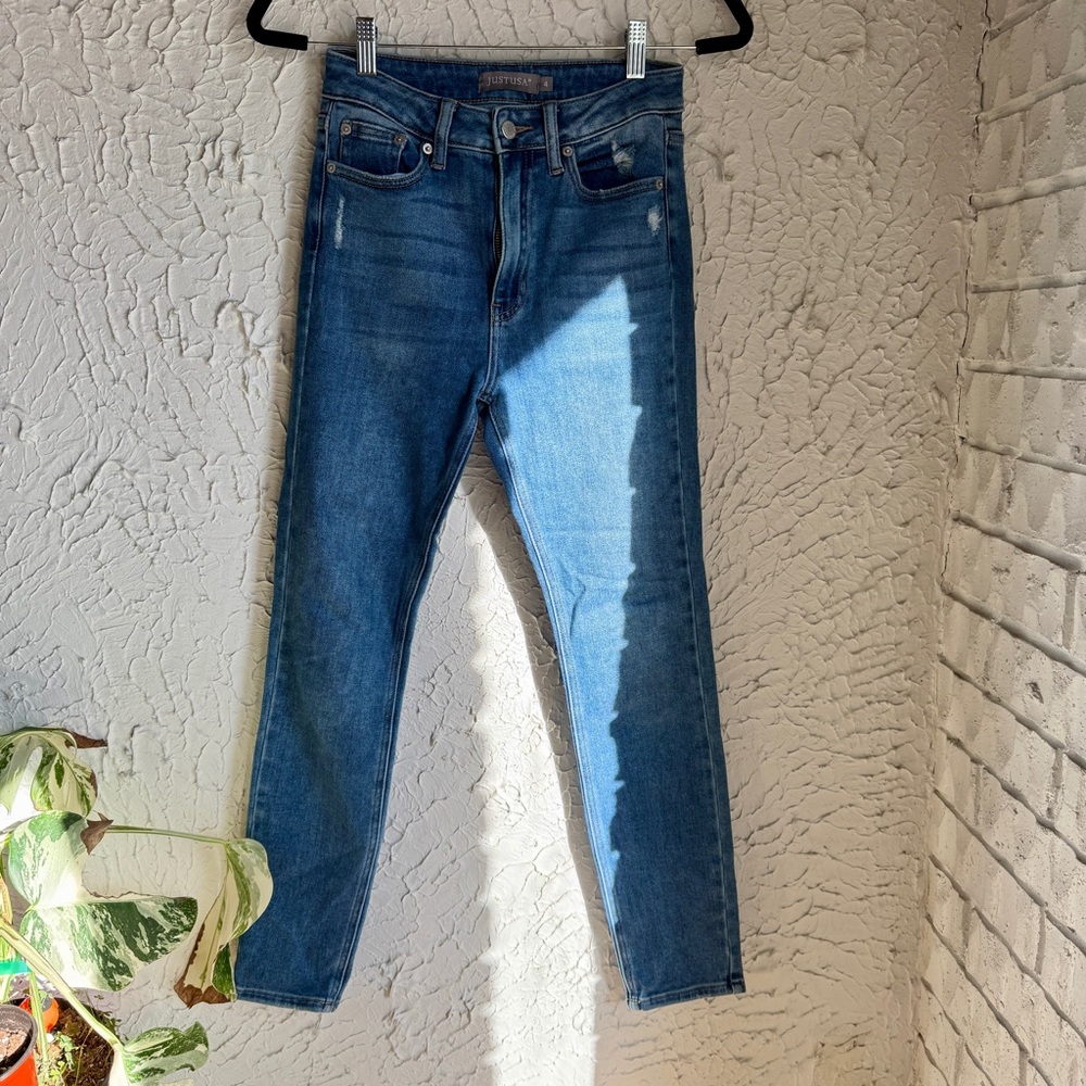 Just USA Women’s Classic Blue Slim Jeans